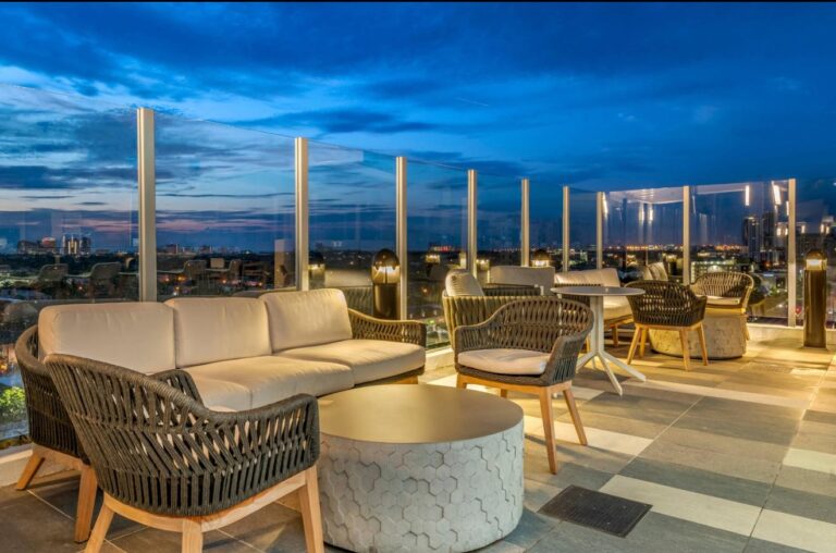 1CFED478-432B-4371-95F2-AF4FBC044D04