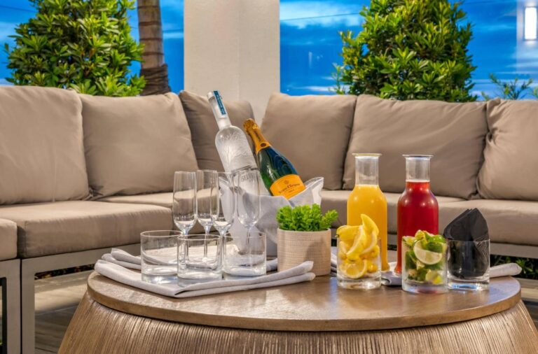 56093499-0101-4F3A-9B75-377D44609B68