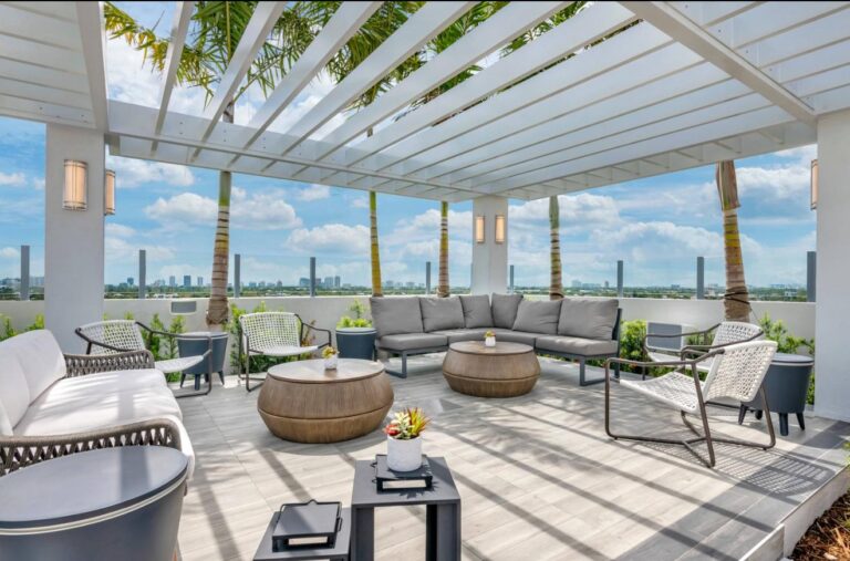 AB8D5FAB-E653-414F-AE20-02F5DFBAE5B6